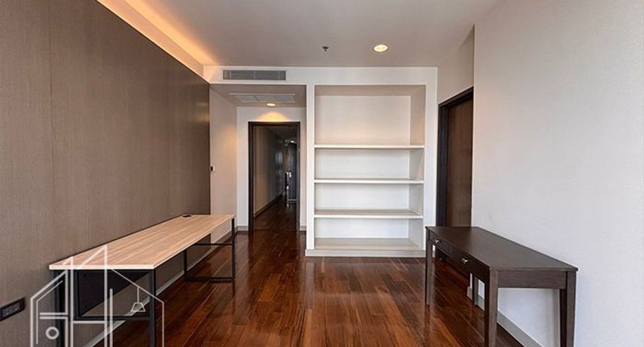 À louer 4 chambres appartement à Khlong Toei, Bangkok