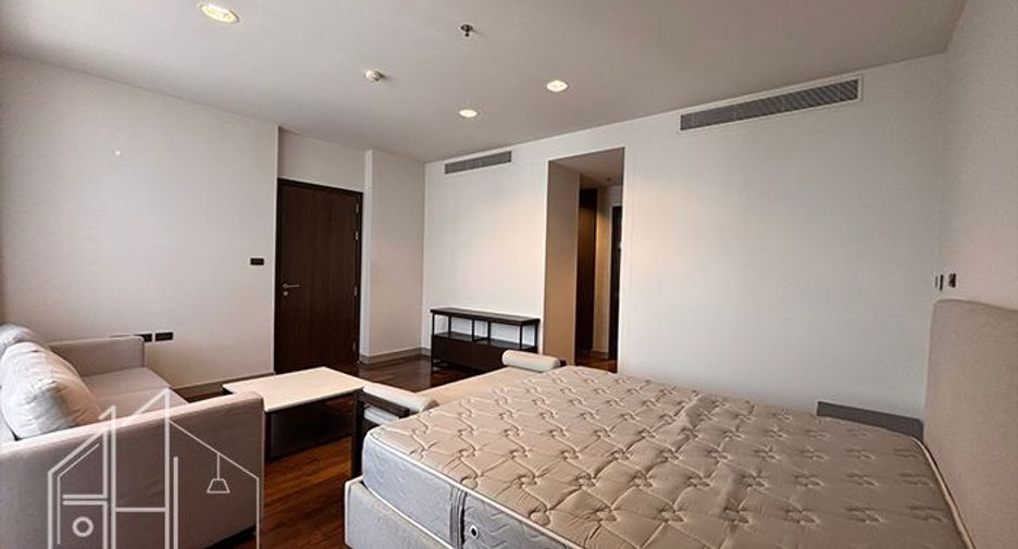 À louer 4 chambres appartement à Khlong Toei, Bangkok