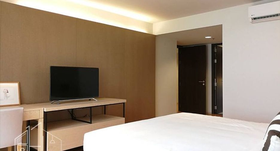 Condo en alquiler de 3 habitaciones en Khlong Toei, Bangkok