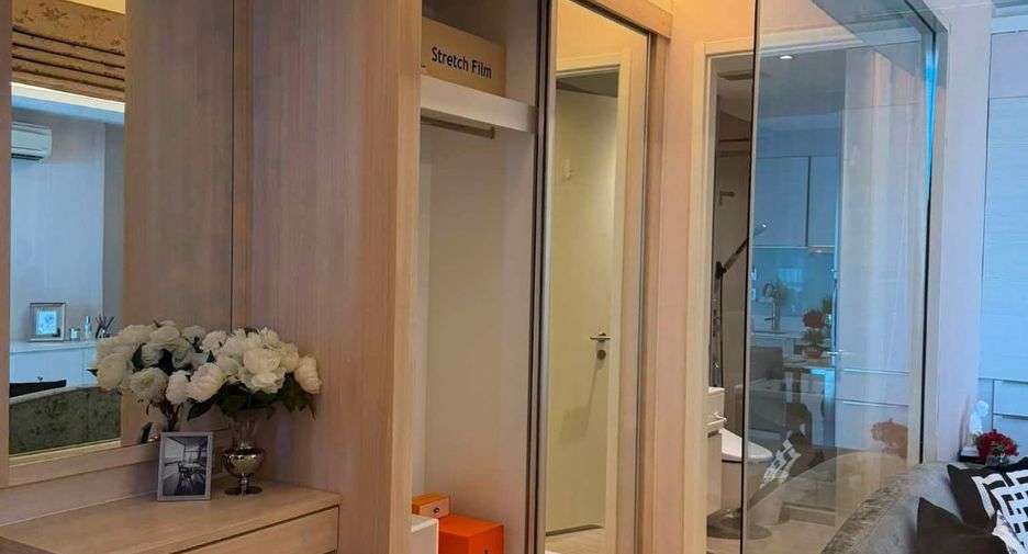 À louer et à vendre 1 chambre condo à Watthana, Bangkok