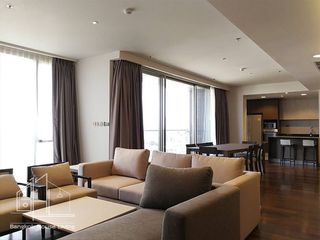 À louer 4 chambres condo à Khlong Toei, Bangkok
