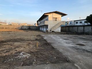 For sale 10 bedrooms warehouse in Krathum Baen, Samut Sakhon