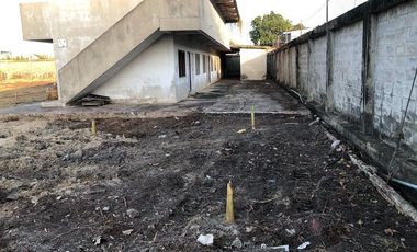 À vendre 10 chambres entrepôt à Krathum Baen, Samut Sakhon