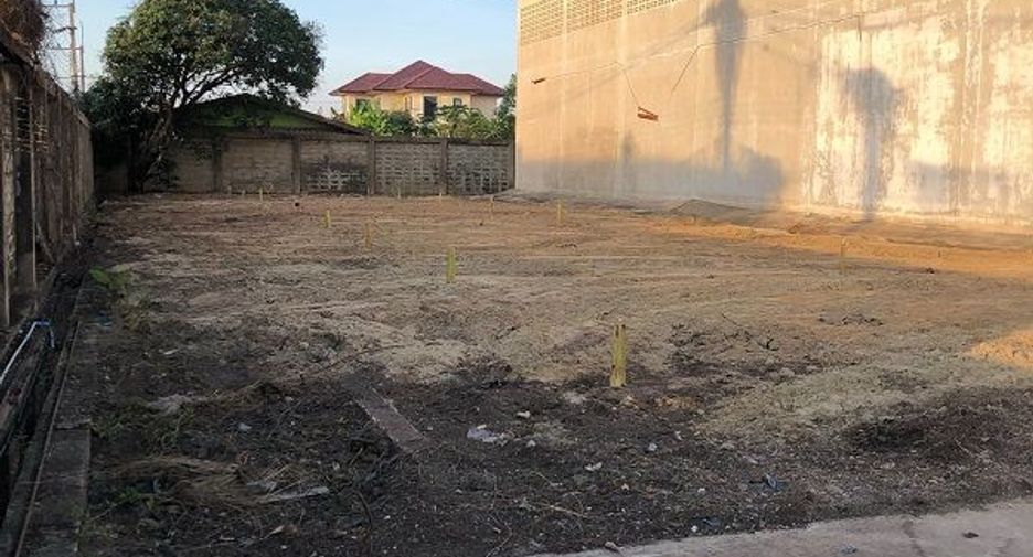 For sale 10 bedrooms warehouse in Krathum Baen, Samut Sakhon
