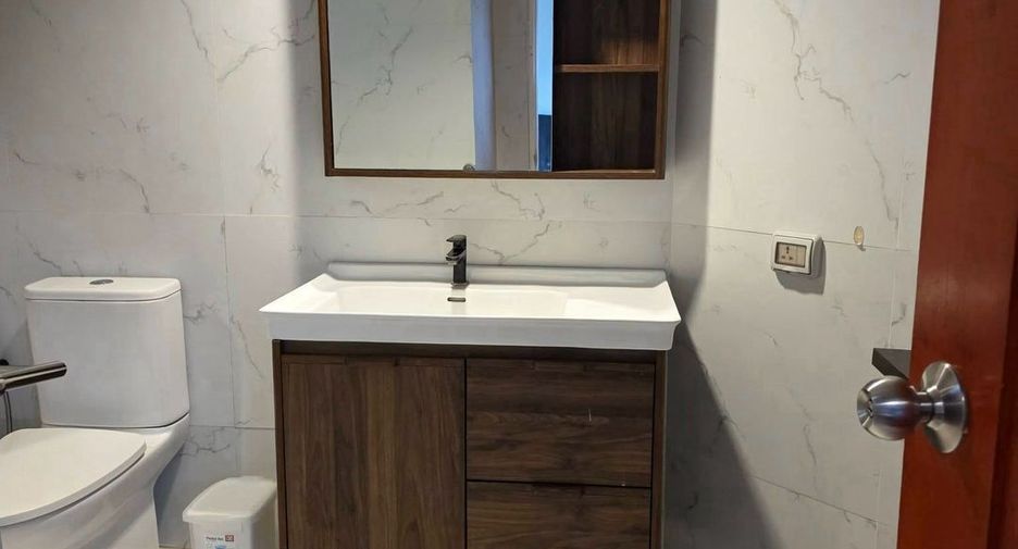 Condo en alquiler de 2 habitaciones en Watthana, Bangkok