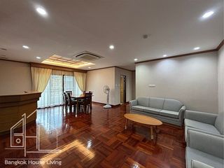 For rent 2 ベッドルーム condo in Watthana, Bangkok