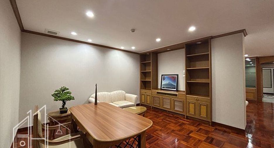 For rent 2 ベッドルーム condo in Watthana, Bangkok