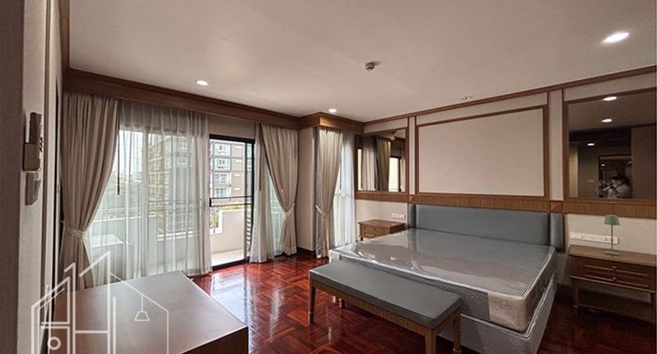 For rent 2 ベッドルーム condo in Watthana, Bangkok