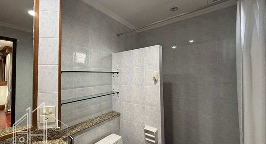 For rent 2 ベッドルーム condo in Watthana, Bangkok