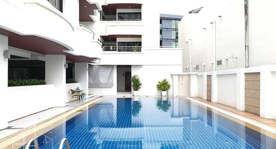 For rent 2 ベッドルーム condo in Watthana, Bangkok