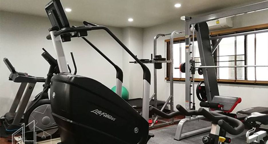 For rent 2 ベッドルーム condo in Watthana, Bangkok