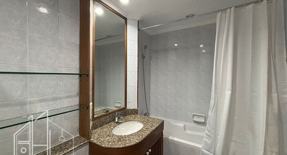Wohnung zur Miete mit 4 Zimmer in Watthana, Bangkok