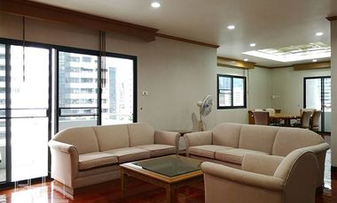 For rent 4 ベッドルーム apartment in Watthana, Bangkok