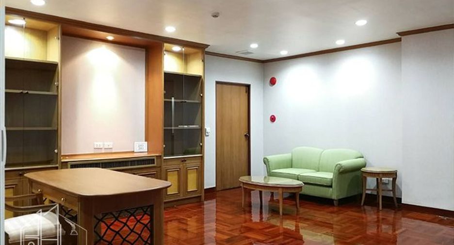 For rent 4 ベッドルーム apartment in Watthana, Bangkok