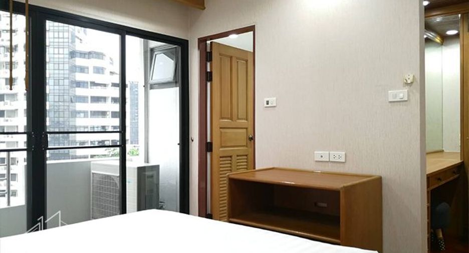 For rent 4 ベッドルーム apartment in Watthana, Bangkok
