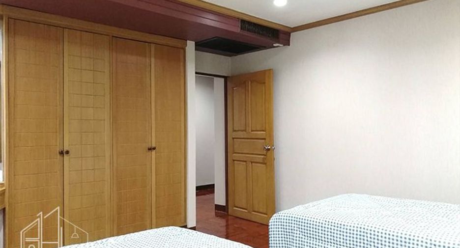For rent 4 ベッドルーム apartment in Watthana, Bangkok