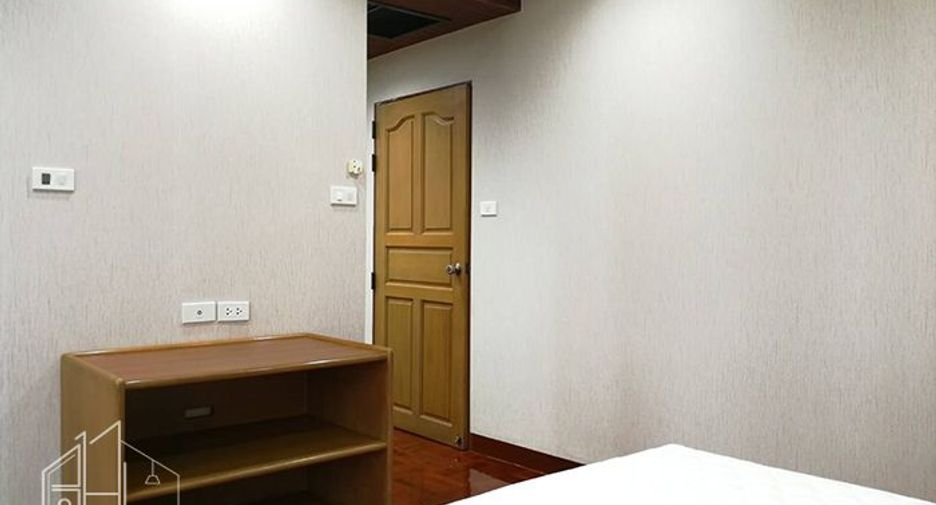 For rent 4 ベッドルーム apartment in Watthana, Bangkok