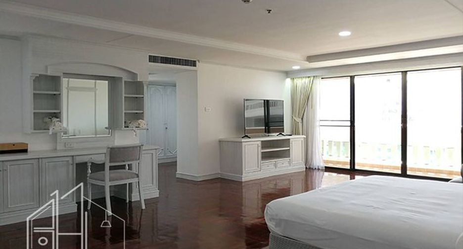 À louer 3 chambres condo à Watthana, Bangkok