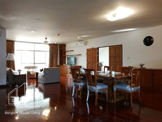 For rent 3 bedrooms apartment in Watthana, Bangkok