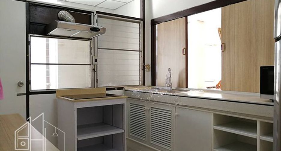 Wohnung zur Miete mit 4 Zimmer in Watthana, Bangkok