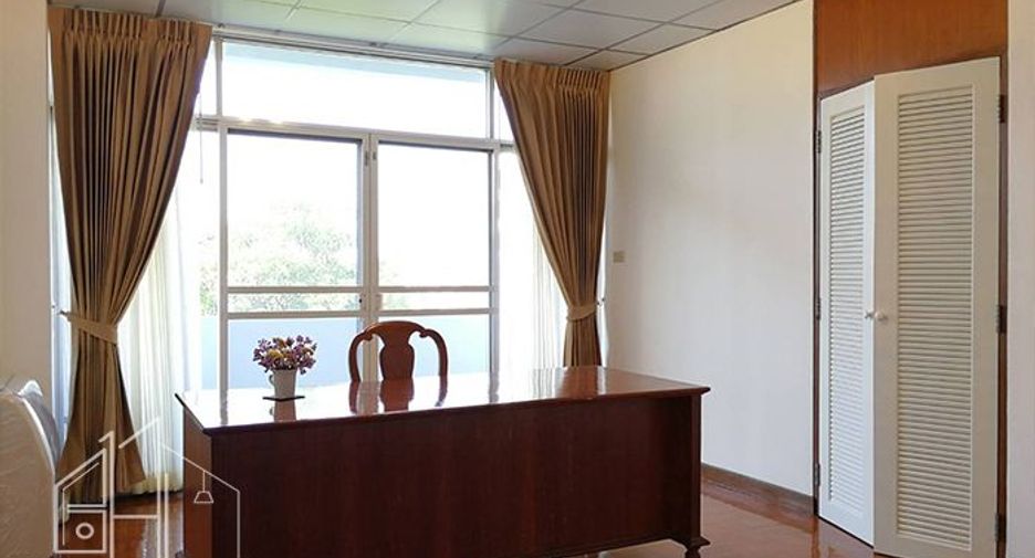 Wohnung zur Miete mit 4 Zimmer in Watthana, Bangkok