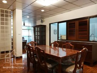 For rent 4 bedrooms apartment in Watthana, Bangkok