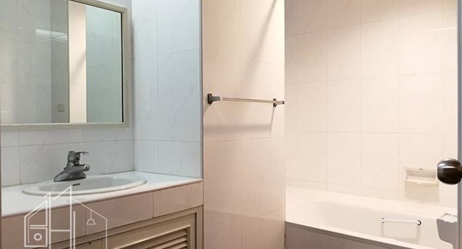 Apartment zur Miete mit 4 Zimmer in Watthana, Bangkok