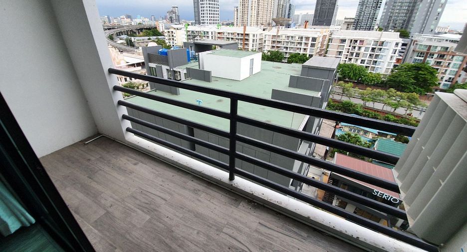 For rent 2 bedrooms condo 