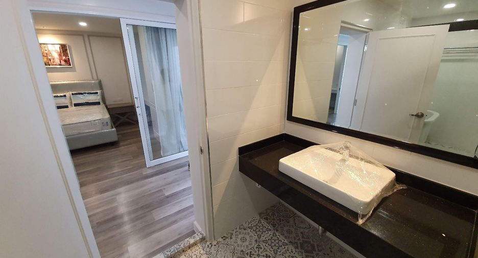 For rent 2 bedrooms condo 