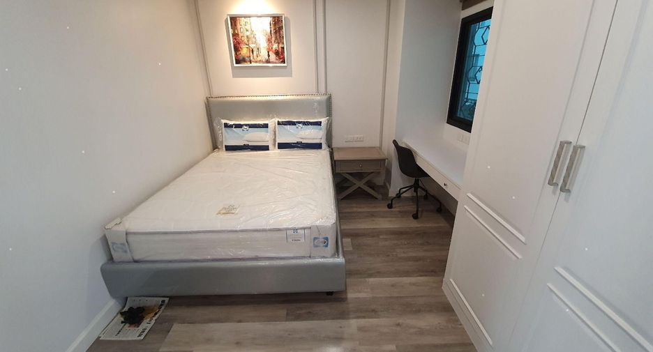 For rent 2 bedrooms condo 
