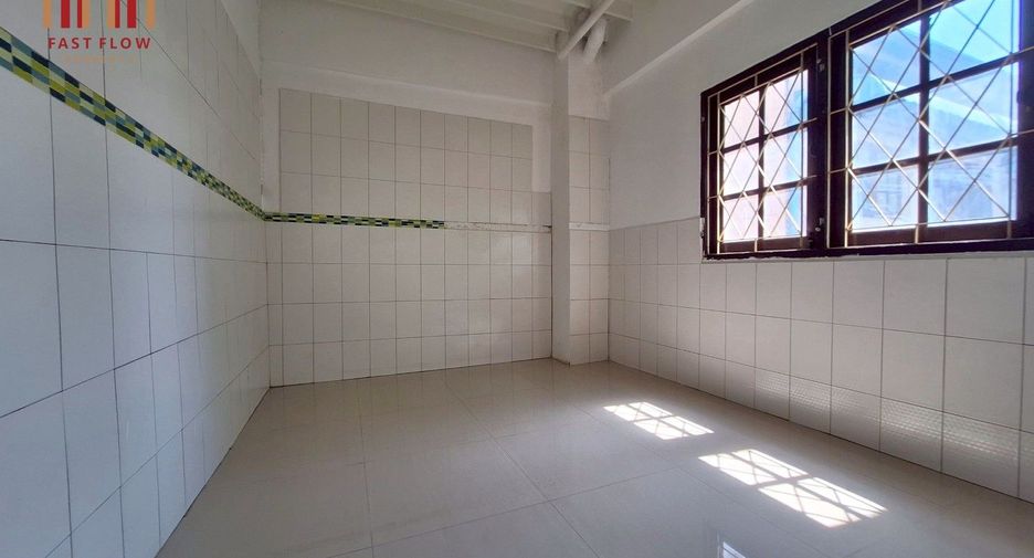 For rent そして for sale 5 ベッドルーム retail Space in Chom Thong, Bangkok