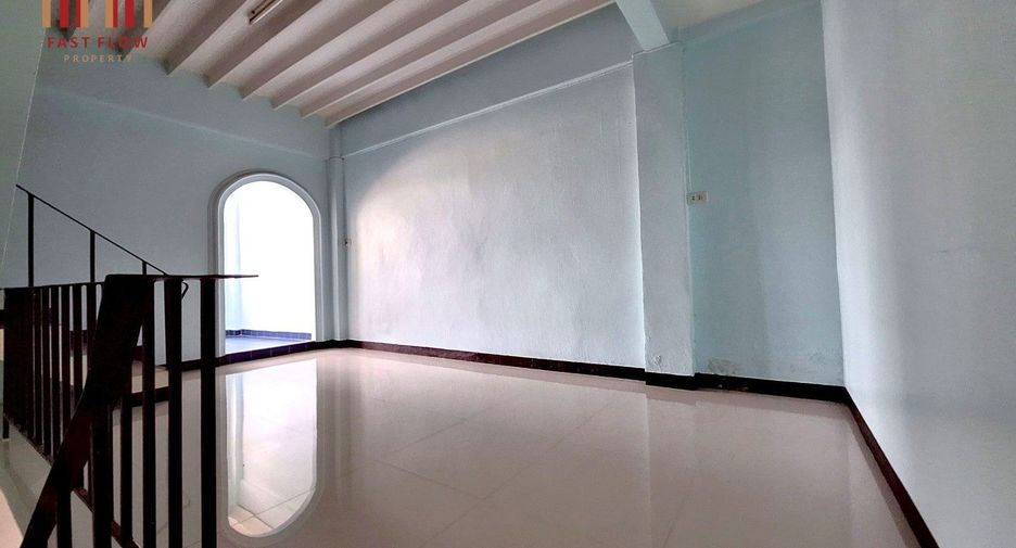 For rent そして for sale 5 ベッドルーム retail Space in Chom Thong, Bangkok