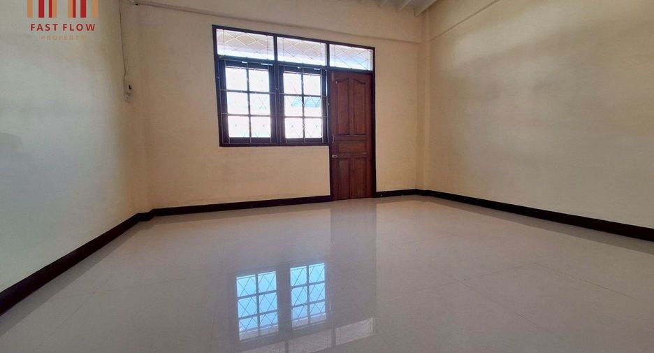 For rent そして for sale 5 ベッドルーム retail Space in Chom Thong, Bangkok