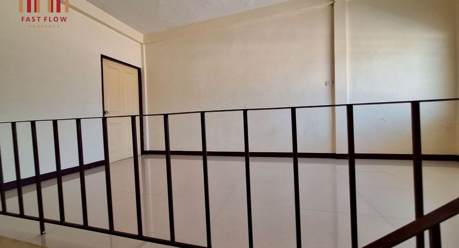 For rent そして for sale 5 ベッドルーム retail Space in Chom Thong, Bangkok