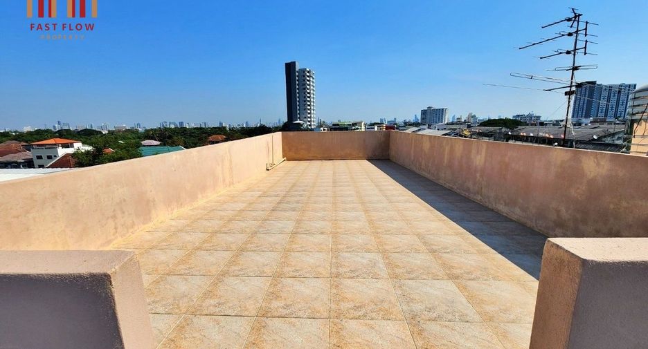 For rent そして for sale 5 ベッドルーム retail Space in Chom Thong, Bangkok