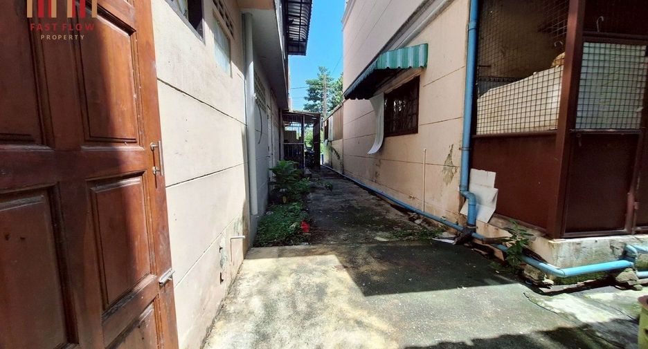 For rent そして for sale 5 ベッドルーム retail Space in Chom Thong, Bangkok
