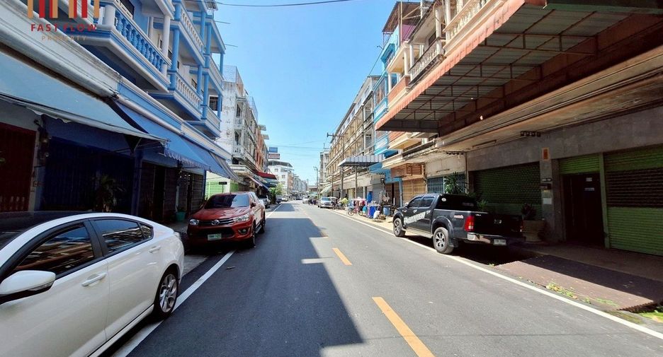 For rent そして for sale 5 ベッドルーム retail Space in Chom Thong, Bangkok