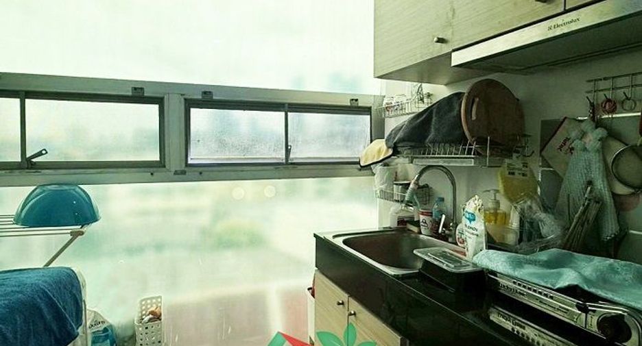 À vendre 1 chambre condo à Huai Khwang, Bangkok
