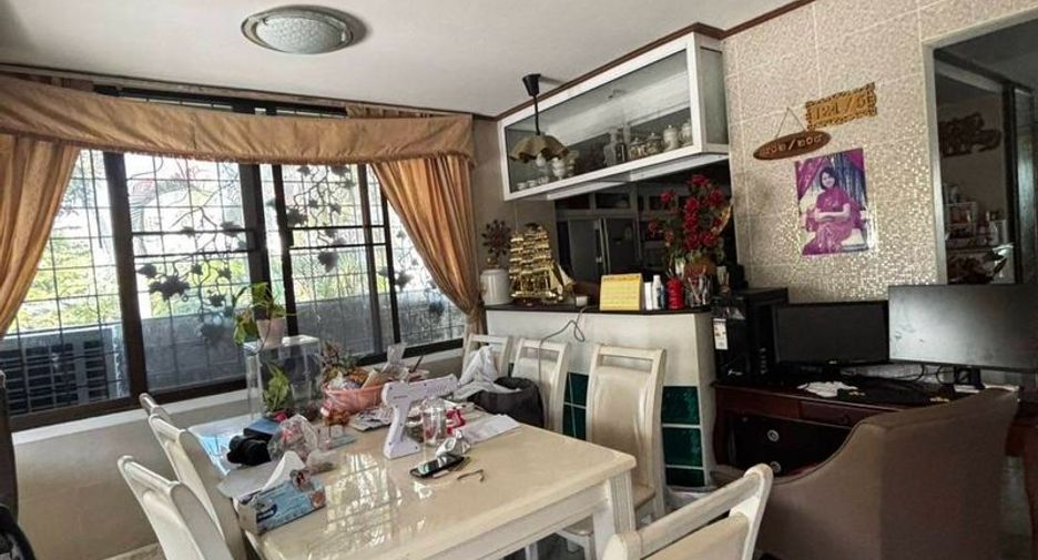 For rent and for sale 4 bedrooms house in Mueang Chon Buri, Chonburi