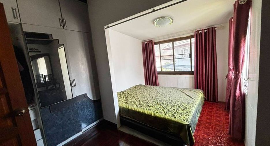 For rent and for sale 4 bedrooms house in Mueang Chon Buri, Chonburi