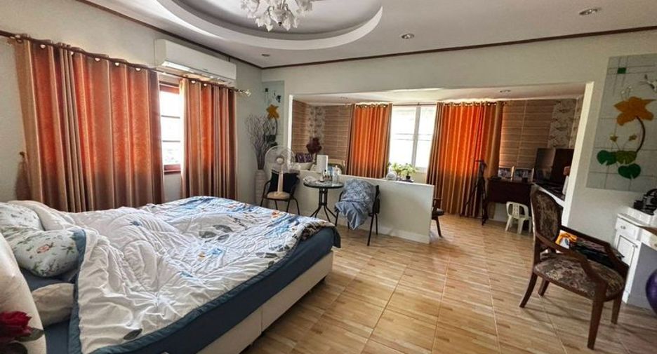 For rent and for sale 4 bedrooms house in Mueang Chon Buri, Chonburi