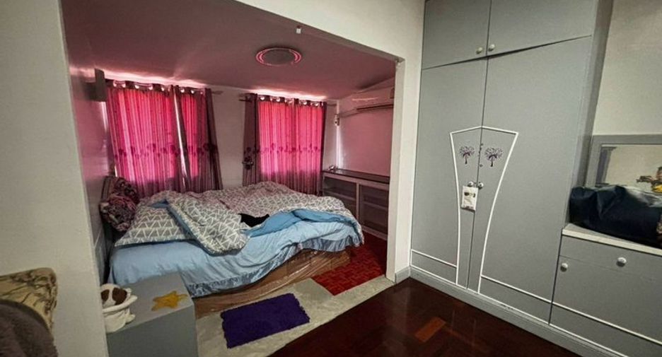 For rent and for sale 4 bedrooms house in Mueang Chon Buri, Chonburi