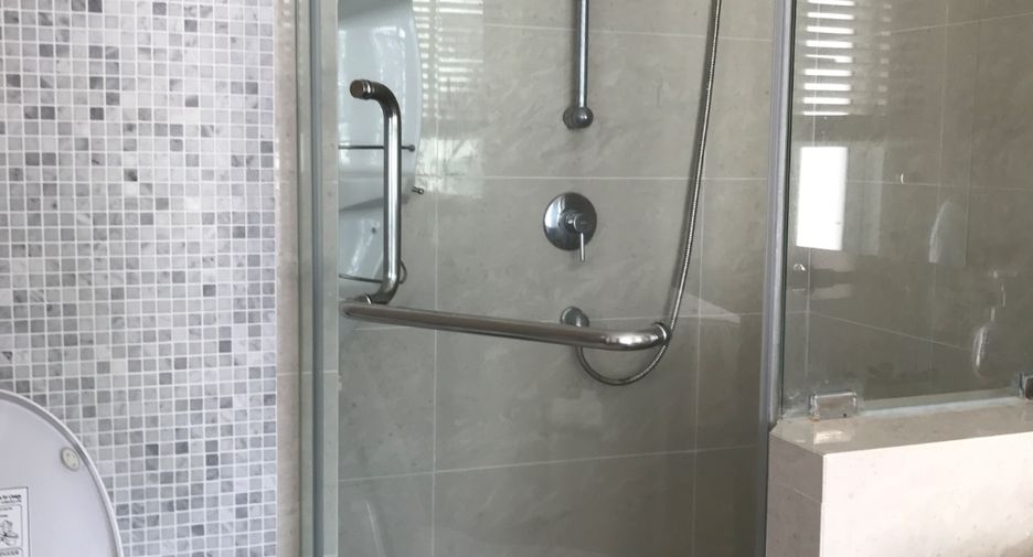 Condo en alquiler y en venta de 2 habitaciones 
