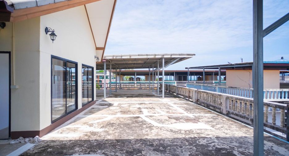 À vendre appartement avec services à Klaeng, Rayong