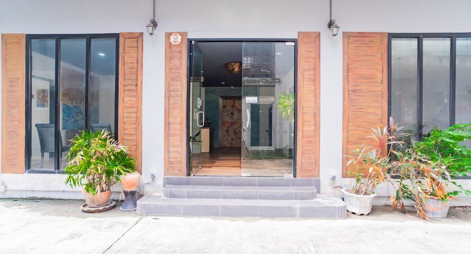 À vendre appartement avec services à Klaeng, Rayong