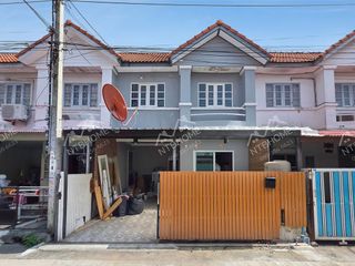 Reihenhaus zum Kauf mit 3 Zimmer in Bang Bua Thong, Nonthaburi