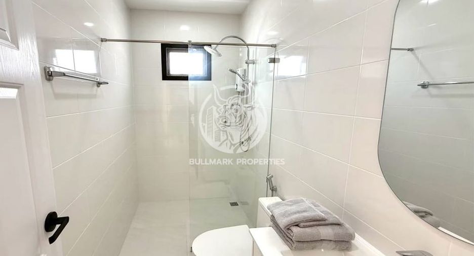 For rent 4 bedrooms house in Bang Lamung, Chonburi
