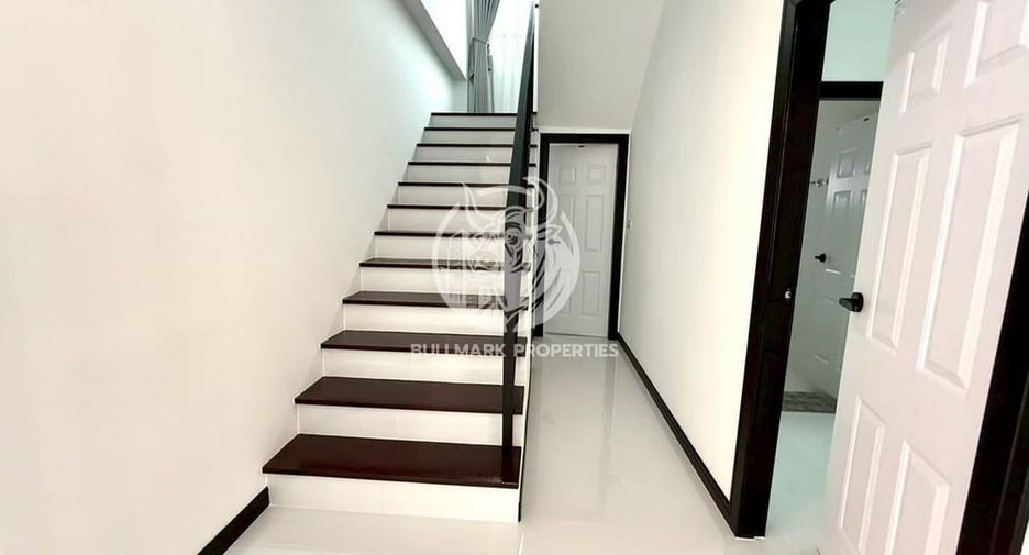 For rent 4 bedrooms house in Bang Lamung, Chonburi