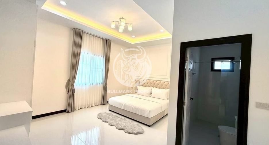 For rent 4 bedrooms house in Bang Lamung, Chonburi