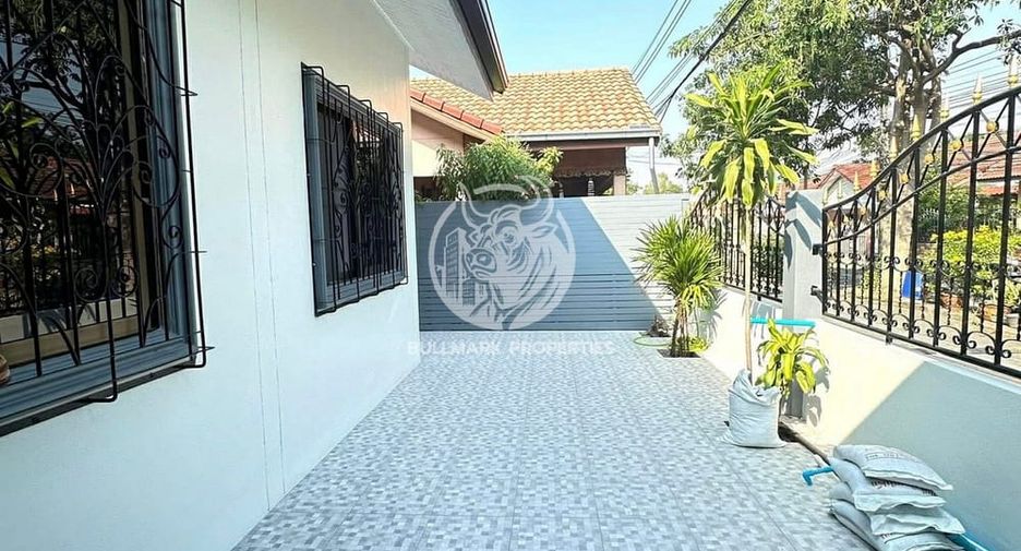 For rent 3 bedrooms house in Bang Lamung, Chonburi